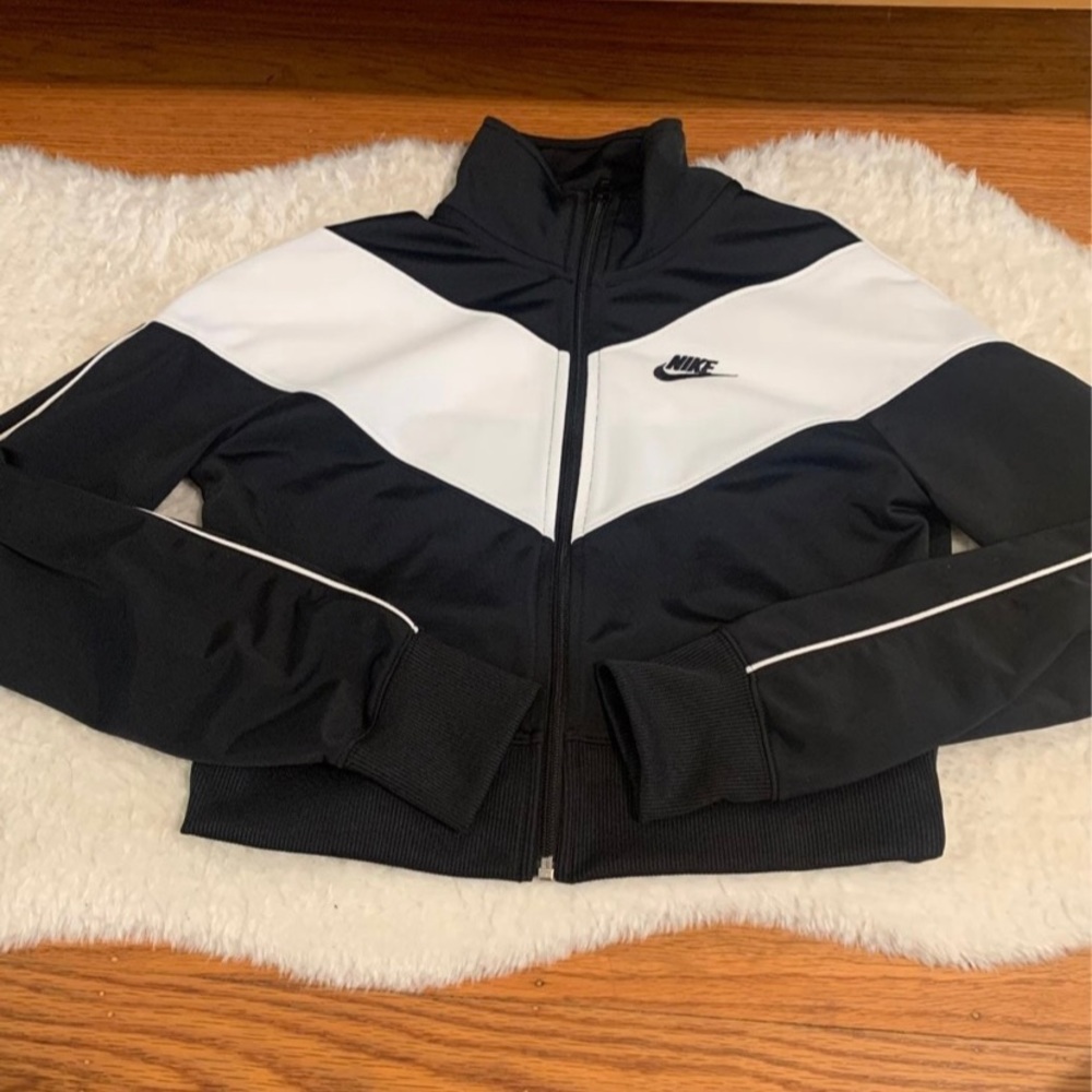 Cropped Nike Track Jacket